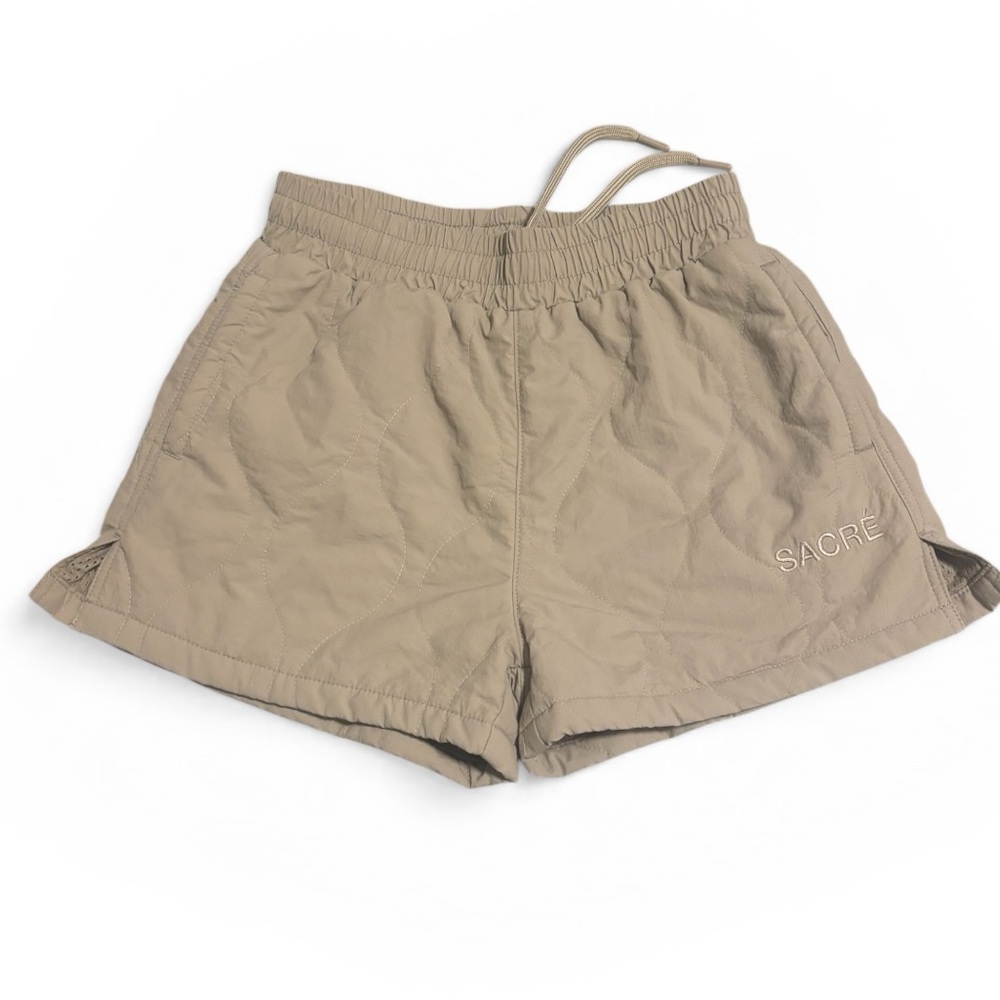 Sacre Size XS Women's Tan Quilted Shorts